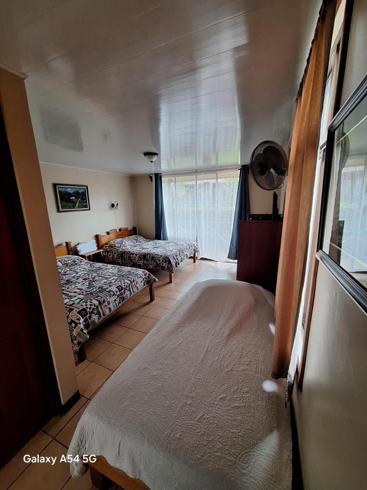 Iris Arenal Hotel La Fortuna Exterior photo