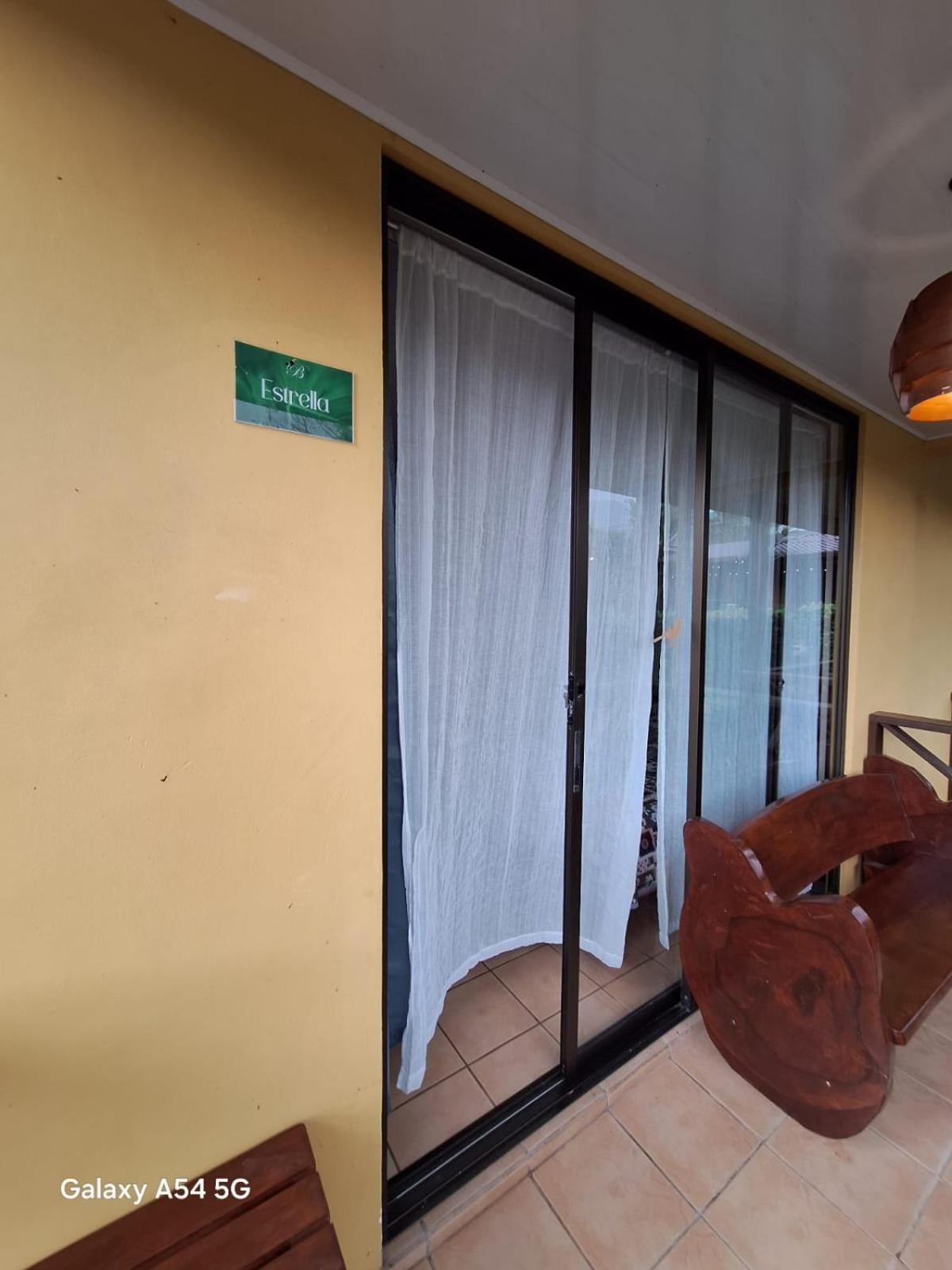 Iris Arenal Hotel La Fortuna Exterior photo
